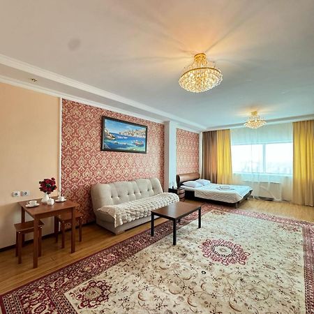Sky House Astana Hotell Eksteriør bilde
