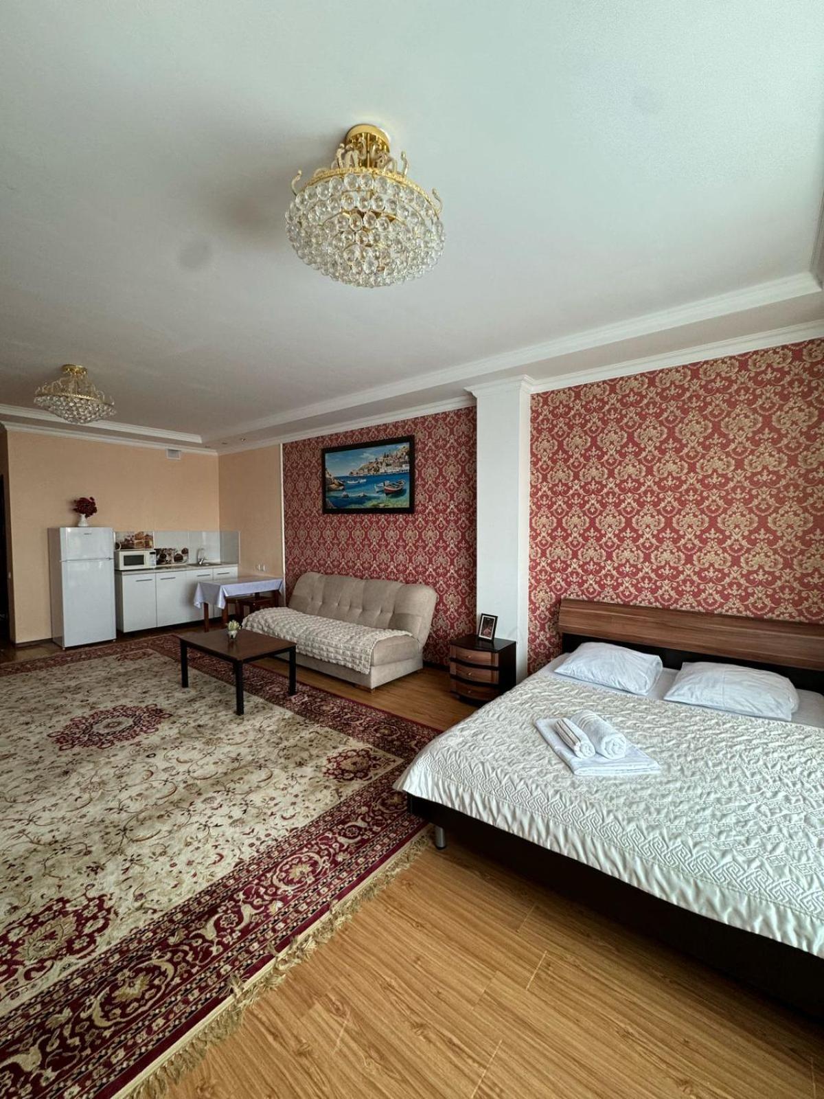 Sky House Astana Hotell Eksteriør bilde